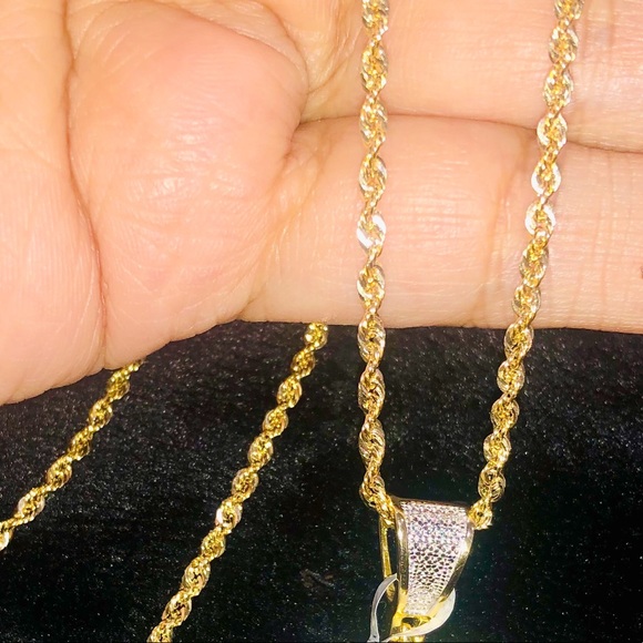 Real diamond Jesus pendant w/10k gold rope chain - Picture 14 of 17